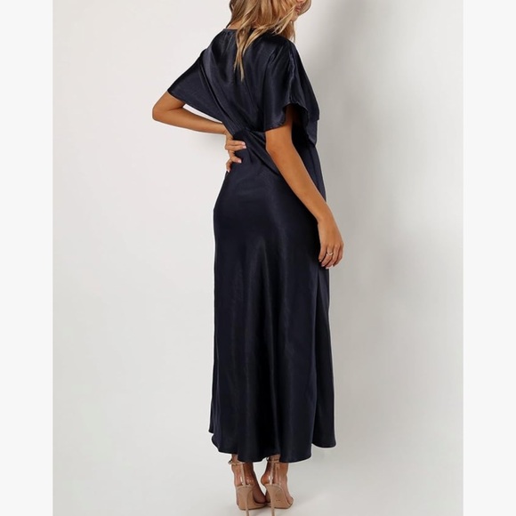 Petal & Pup Elegant Navy Maxi Dress - Picture 3 of 5